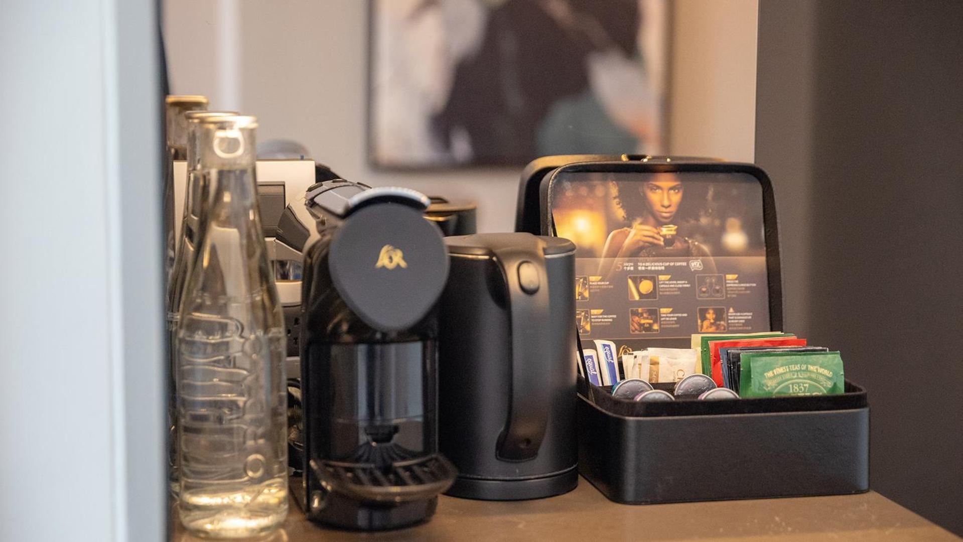 Chatrium Grand بانكوك المظهر الخارجي الصورة A Nespresso coffee machine